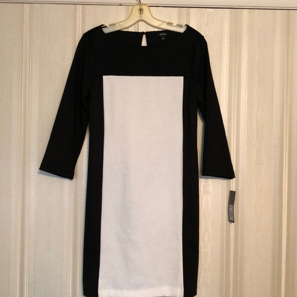 NWT Apt 9 Dress